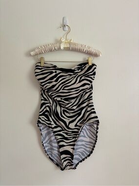 Islander Zebra Print Strapless One-Piece Swimsuit - Black & White